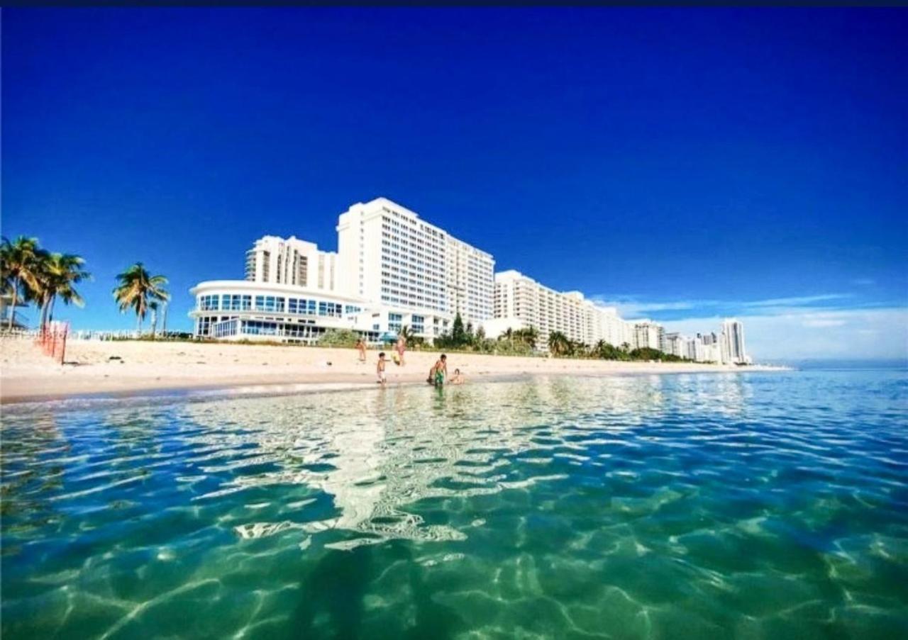Castle 1733 Ocean View Studio With Direct Beach Access, Pool, Tennis & Free Parking Miami Beach Exterior foto